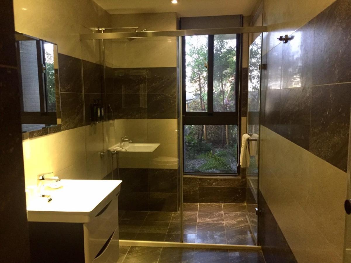 Fengjia Hotel Bell Taichung Bagian luar foto