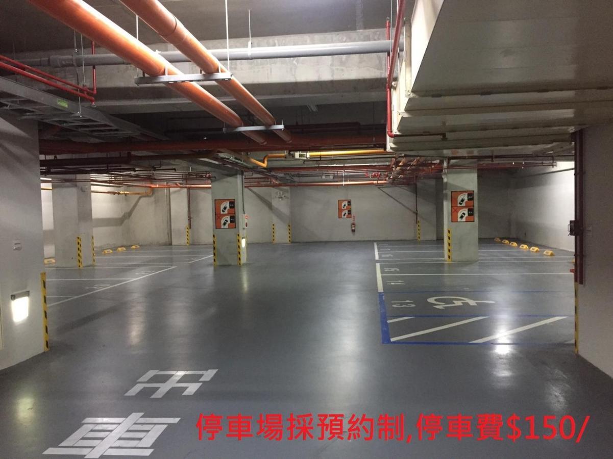 Fengjia Hotel Bell Taichung Bagian luar foto