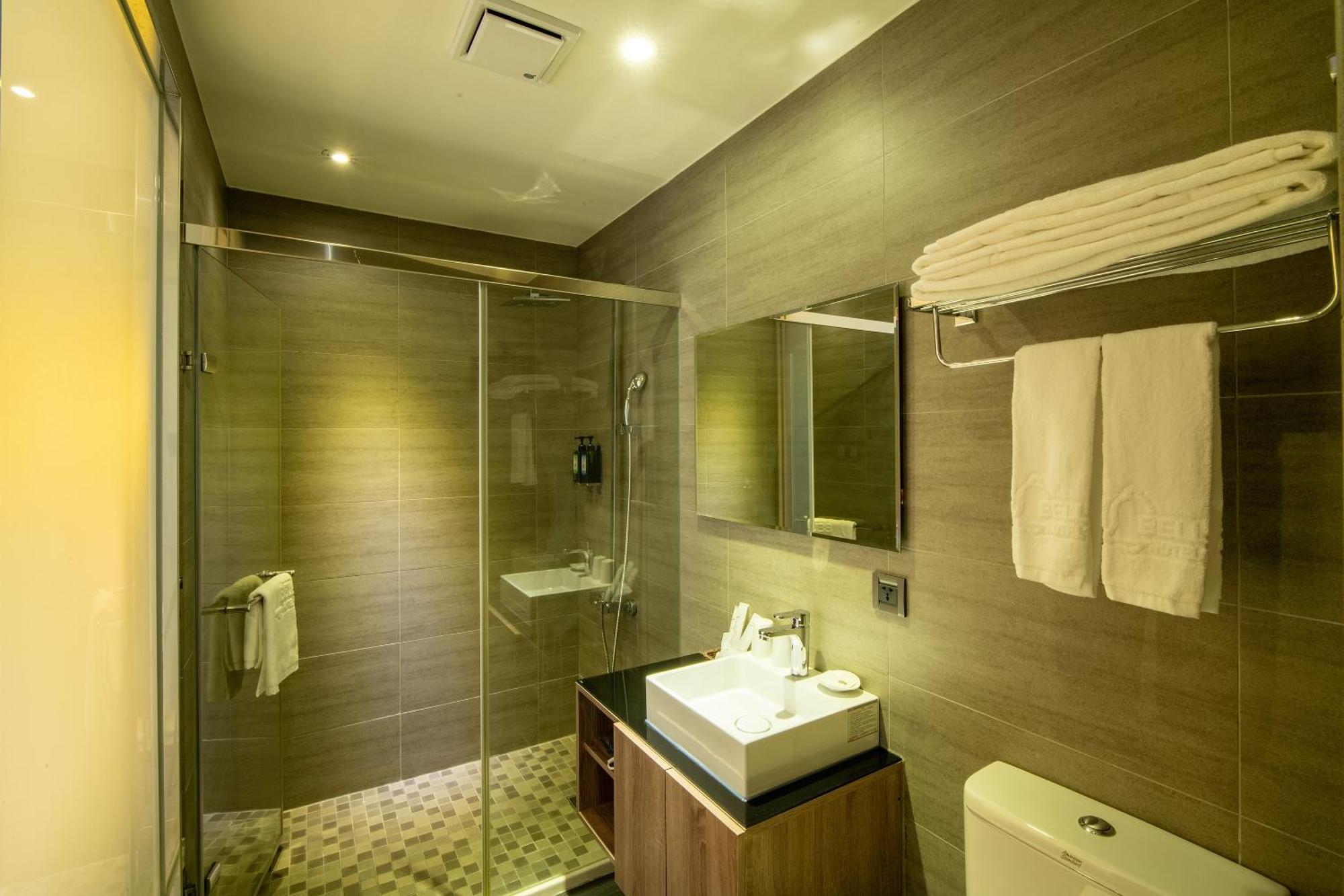 Fengjia Hotel Bell Taichung Bagian luar foto